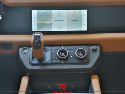 Land Rover Defender P400 110 First Edition 2021
