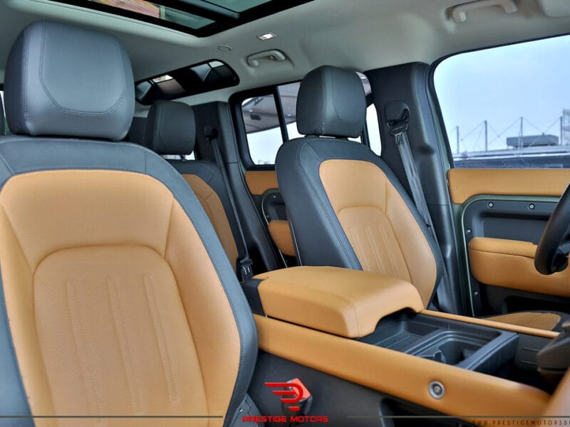 Land Rover Defender P400 110 First Edition 2021