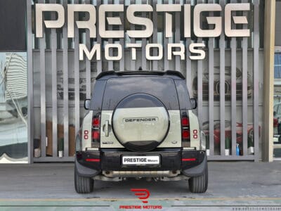 Land Rover Defender P400 110 First Edition 2021