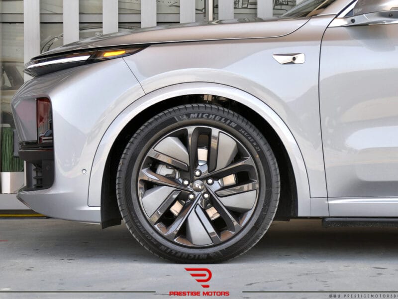 Li Auto L9 LiXiang Max Hybrid Flagship Smart SUV 2024