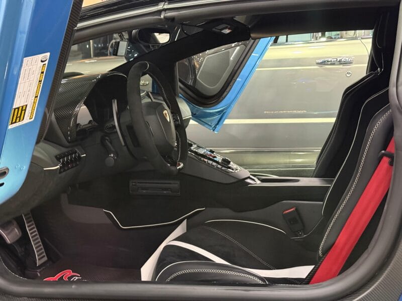 2021 Lamborghini Aventador SVJ