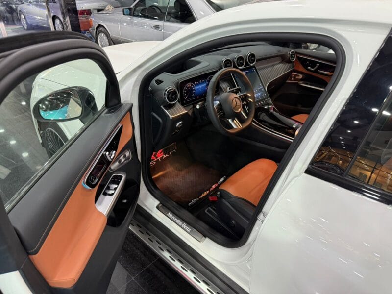 2024 Mercedes-Benz GLC 200