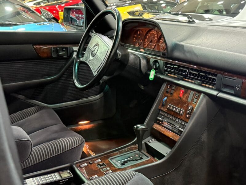 1991 Mercedes-Benz 560 SEL