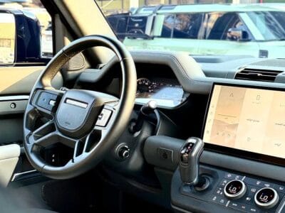 2023 Land Rover Defender 110 SE