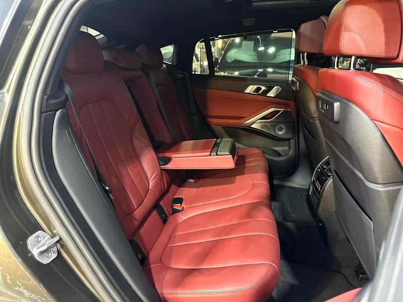 2021 BMW X6 xDrive40i