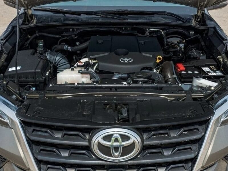 Toyota Fortuner 2.4D AT 4X4 MY2025 – BRONZE
