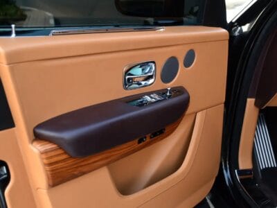 2020 Rolls-Royce Cullinan Black Badge Original Mansory KIT