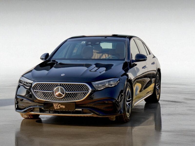 2025 Mercedes-Benz E300 4MATIC in Obsidian Black