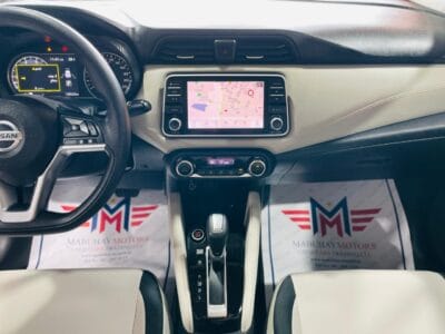 Nissan Sunny Black 2022