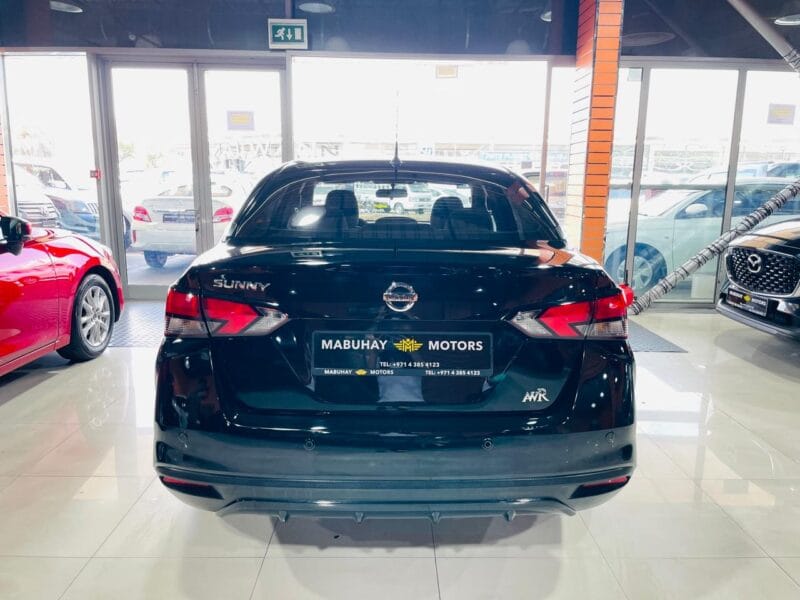 Nissan Sunny Black 2022