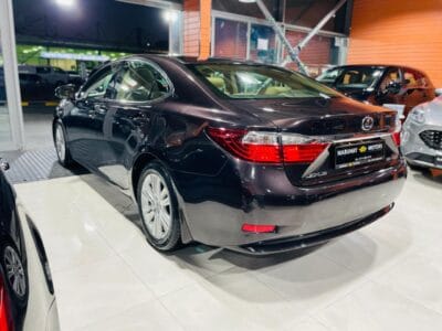Lexus Es250 Brown 2013