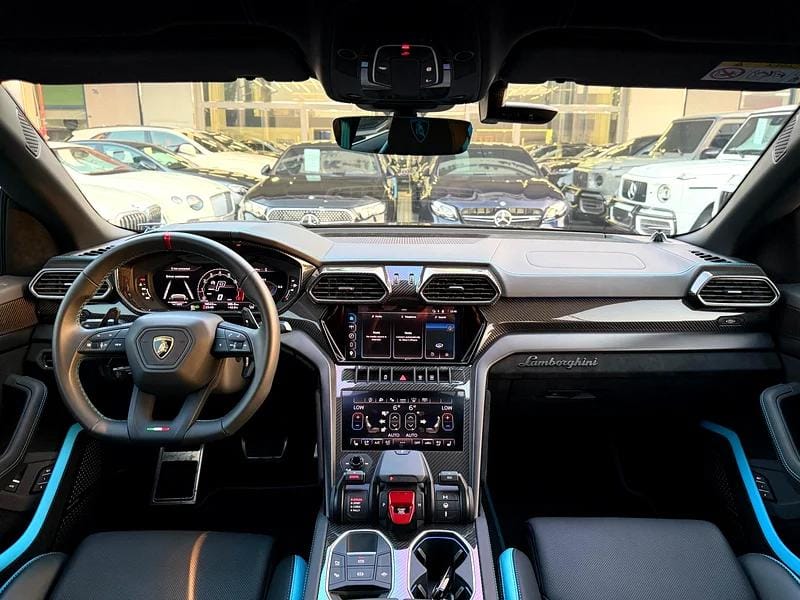 2024 Lamborghini Urus Performante