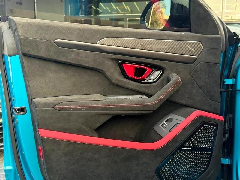 2024 Lamborghini Urus Performante