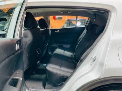 Kia Sportage White 2021