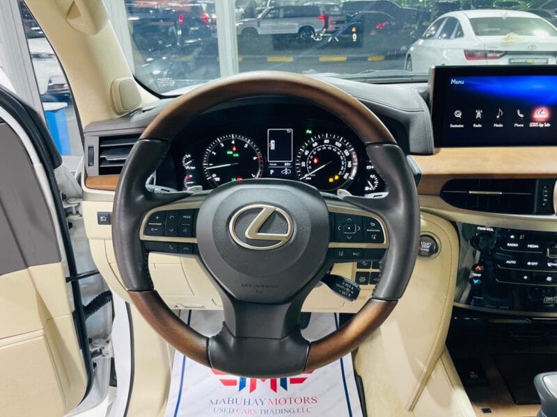 Lexus Lx570 White 2021
