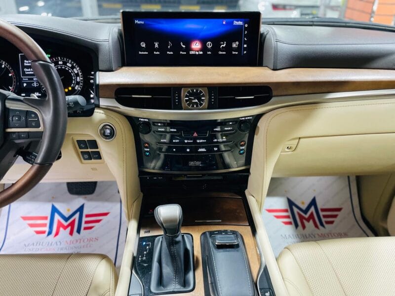 Lexus Lx570 White 2021