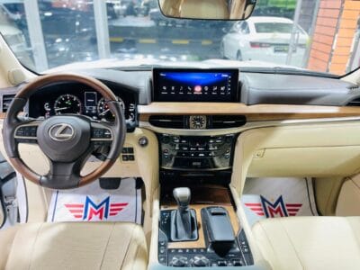 Lexus Lx570 White 2021