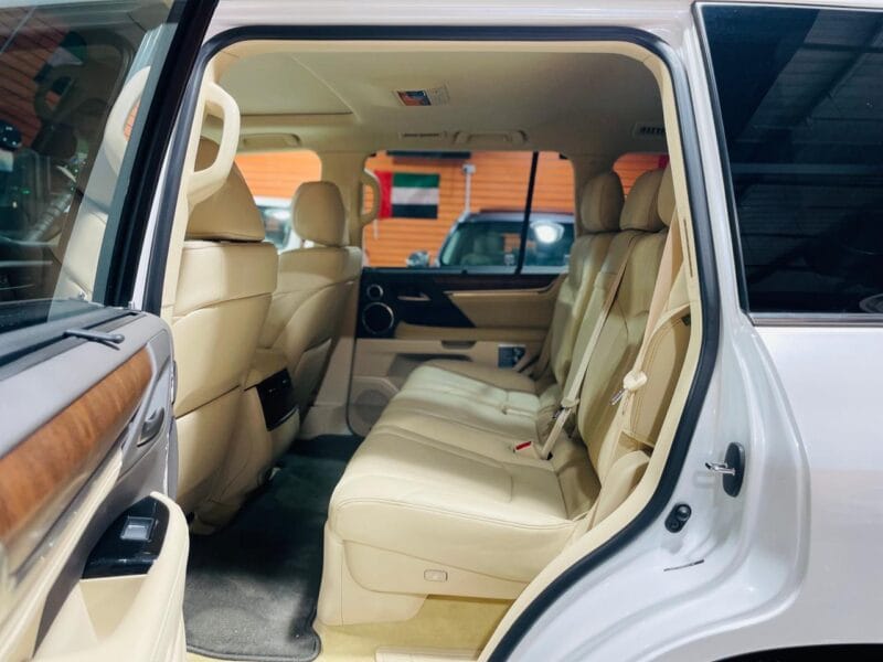 Lexus Lx570 White 2021