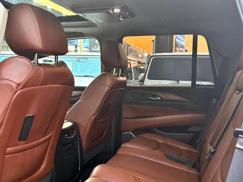 Cadillac Escalade Premium