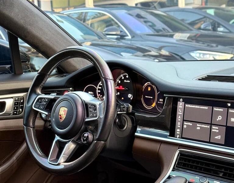 2017 Porsche Panamera Turbo