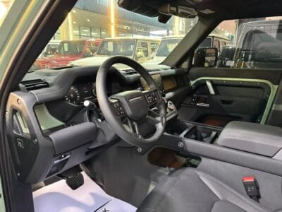 2023 Land Rover Defender 110 HSE