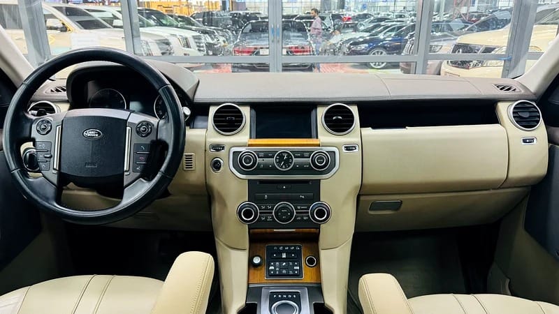 2016 Land Rover LR4 HSE