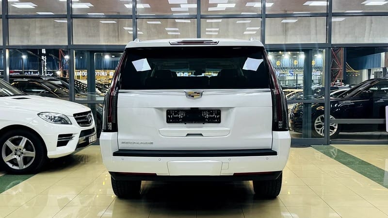 2020 Cadillac Escalade Luxury