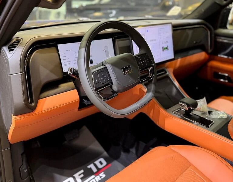 2025 Rox 01 Other White