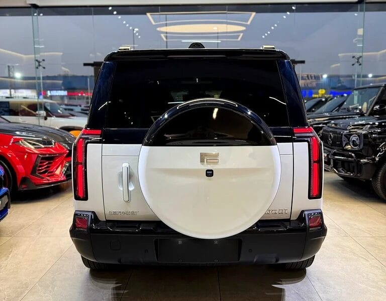 2025 Rox 01 Other White