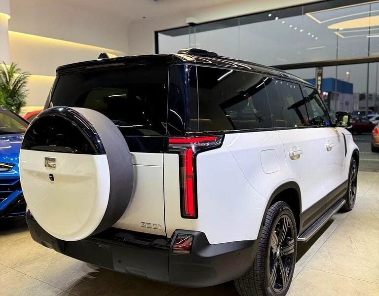 2025 Rox 01 Other White