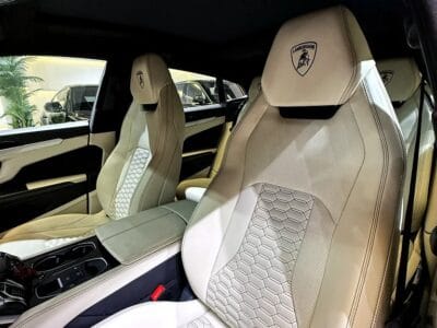 2020 Lamborghini Urus Standard