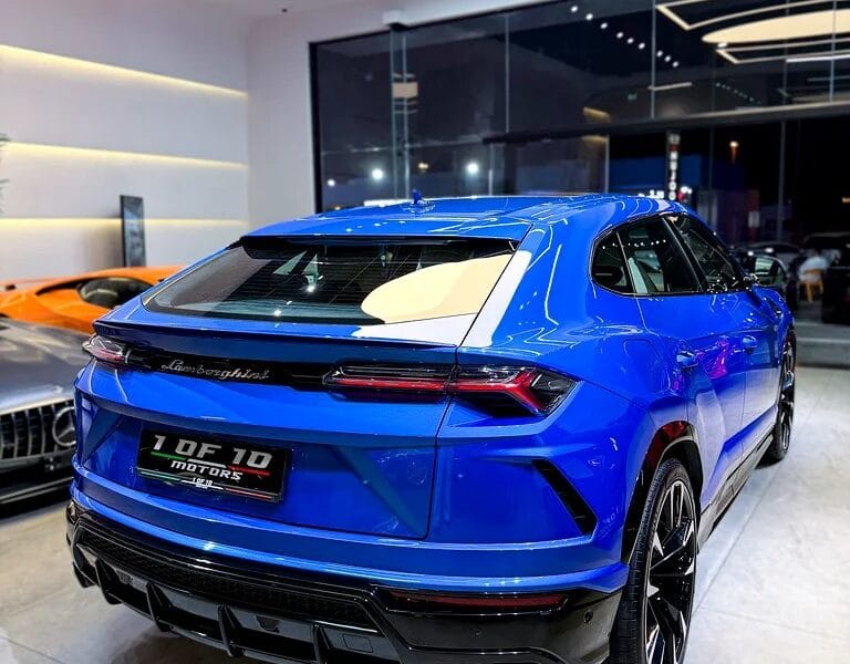 2020 Lamborghini Urus Standard