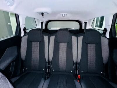 2018 Peugeot 5008 Standard