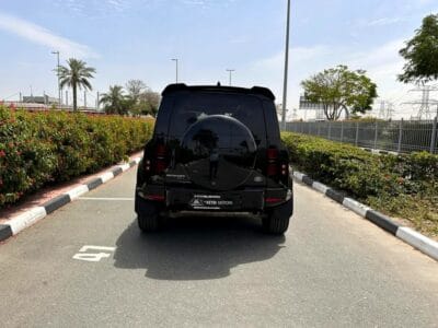 2020 Land Rover Defender 110 SE