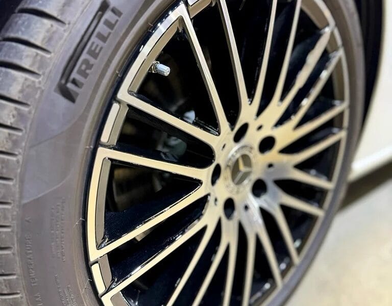 2025 Mercedes-Benz C-Class C200