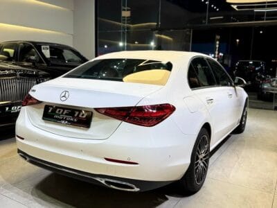 2025 Mercedes-Benz C-Class C200