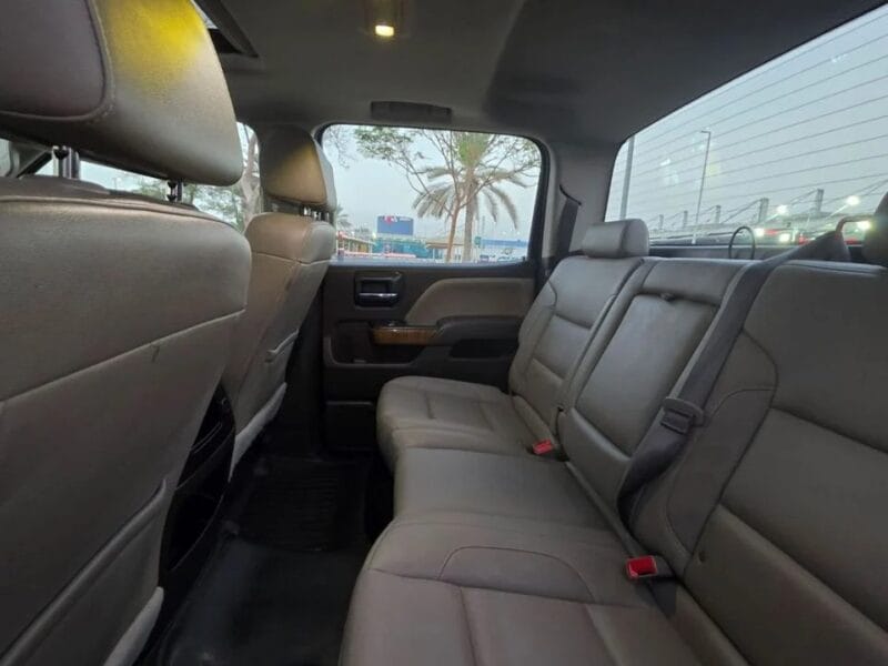 GMC Sierra 5.3L V8 AT4 Regular Cab (AWD) GMC SIERRA 2018 SLT GCC FULL OPTIONS V8 ORGINAL PAINT