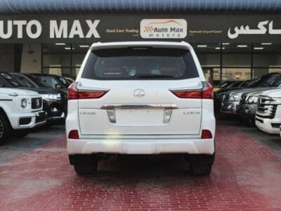 2017 Lexus LX570 Platinum 5.7L, GCC