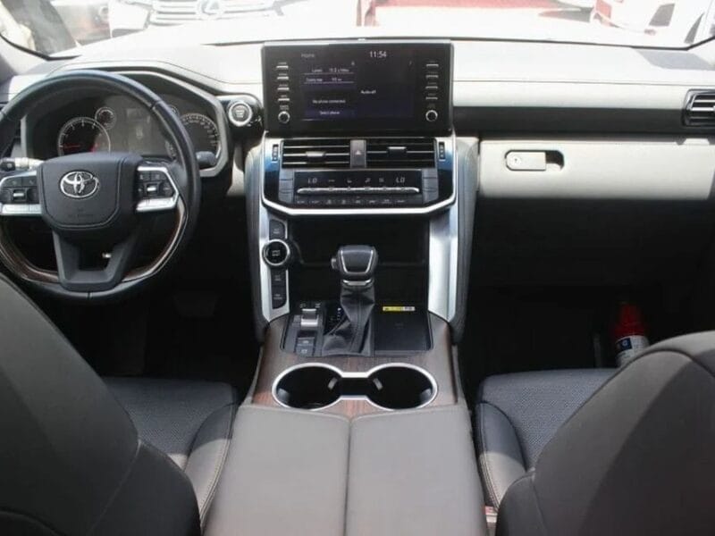 2024 Toyota Land Cruiser GXR 4.0L