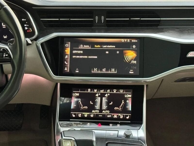 Audi A7 55 TFSI quattro S-Line Style & Comfort package 3.0L AUDI A7 55 TFSI QUATTRO SPORT BACK 2019 GCC IN P