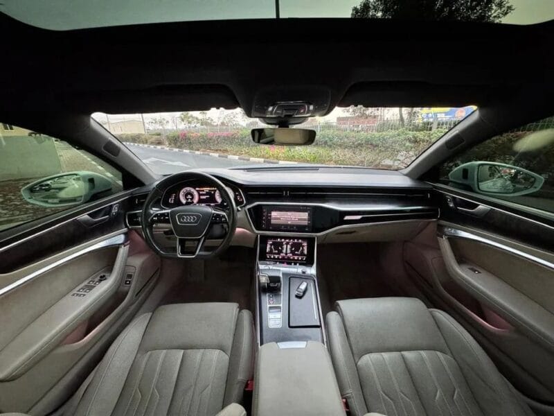 Audi A7 55 TFSI quattro S-Line Style & Comfort package 3.0L AUDI A7 55 TFSI QUATTRO SPORT BACK 2019 GCC IN P