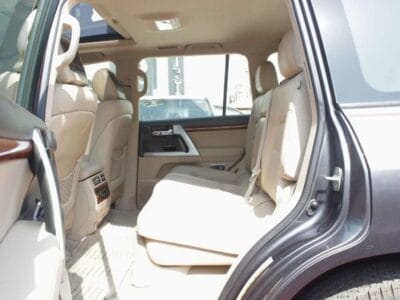 2012 Toyota Land Cruiser VXR 5.7L 4WD