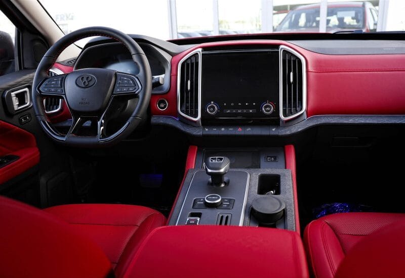 TAM VIKA T5 SUPER LUXURY 4X2 2025