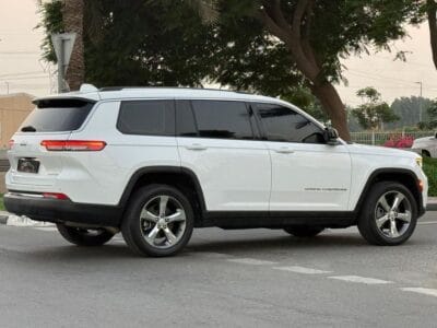 Jeep Grand Cherokee L Limited 3.6L JEEP GRAND CHEROKEE LIMITED 2022 GCC FULL OPTIONS IN PERFECT CONDITIONS