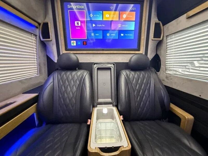 Mercedes-Benz Sprinter MERCEDES BENZ SPRINTER VIP 2020 SPECIAL DESIGN FULL SERVICE HISTORY