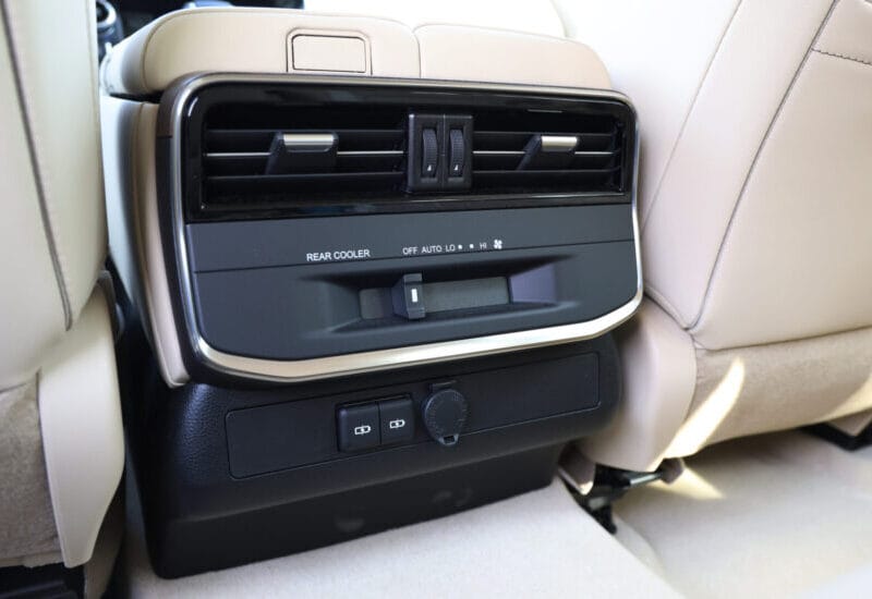 TOYOTA LAND CRUISER LC300 GXR 3.5L Twin-turbo 2025