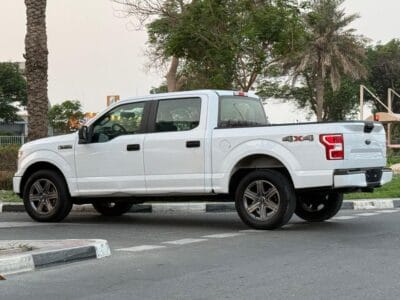 Ford F 150 FX4 Platinum 5.0L FX4 5.0L FORD F150 2019 GCC V8 FX4 IN GOOD CONDITION