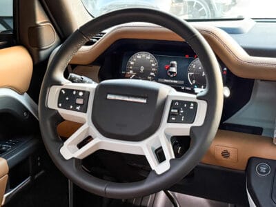 2025 Land Rover Defender P400 X-Dynamic HSE 110