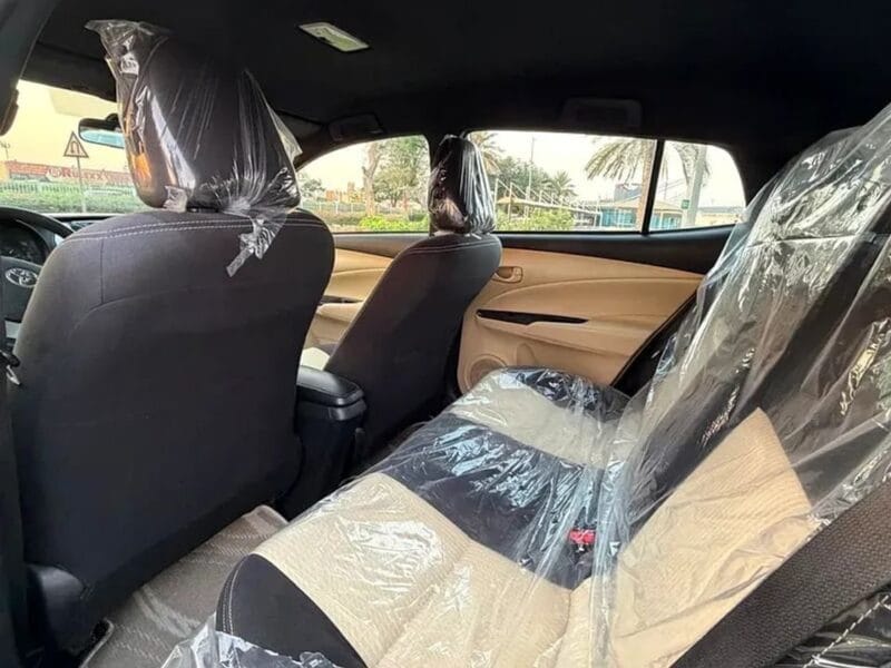 Toyota Yaris E 1.5L (105 HP) TOYOTA YARIS E IN PERFECT CONDITION