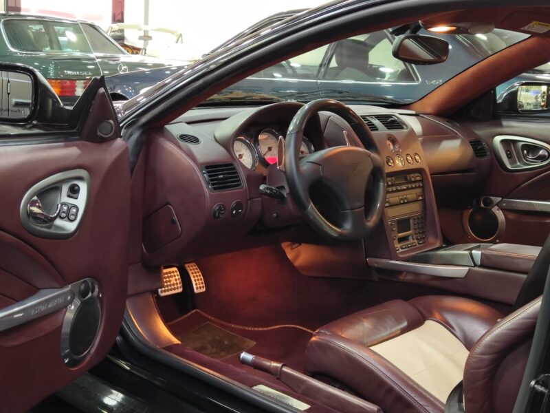 2005 Aston Martin Vanquish S